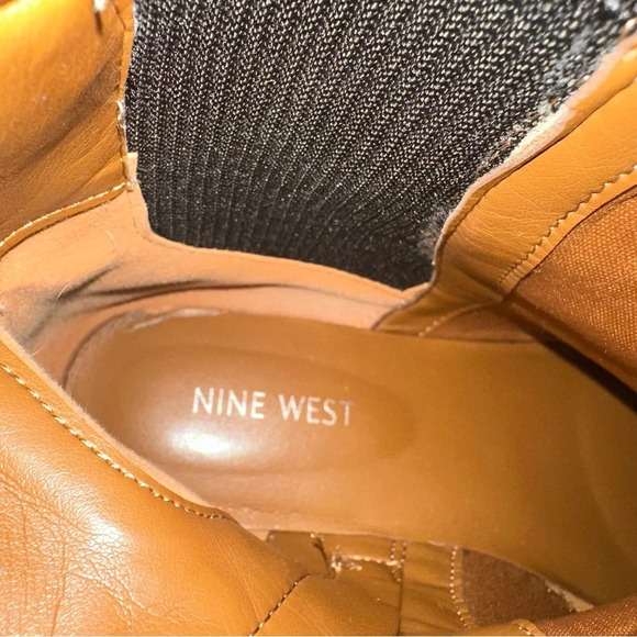 Nine West Cognac Honey Suede Chelsea Ankle Bootie with Gold detail size 9 M - Picture 11 of 11